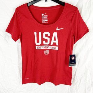 Nike Womens Dri-Fit Red 2016 Training Center T-Shirt Size S